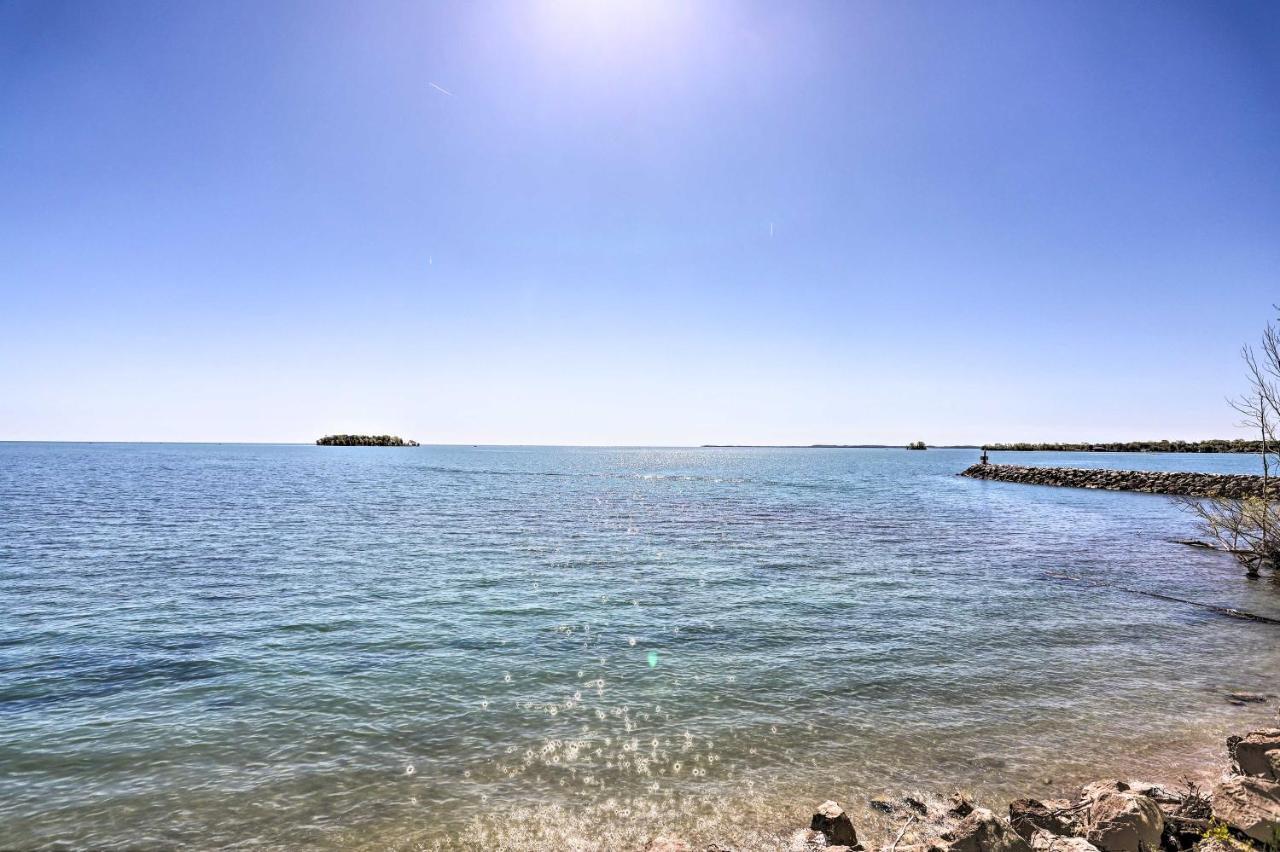 Cozy Middle Bass Island Getaway On Lake Eerie! 풋인베이 외부 사진